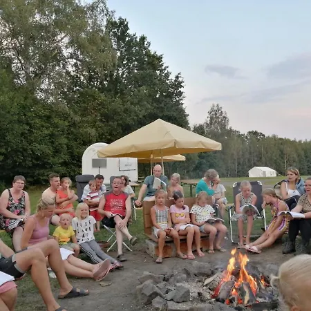 Go Glamping In Sluknov 아파트